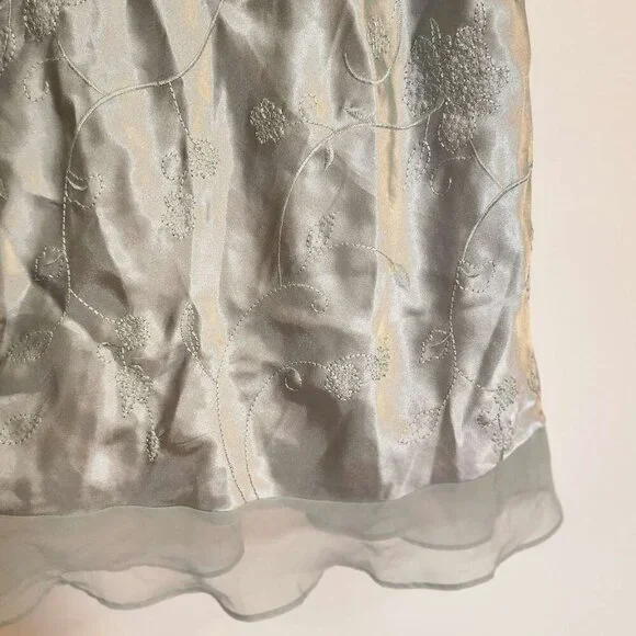 Morgan Taylor Embroidered Robe Slip Set Size Medium - Picture 12 of 15